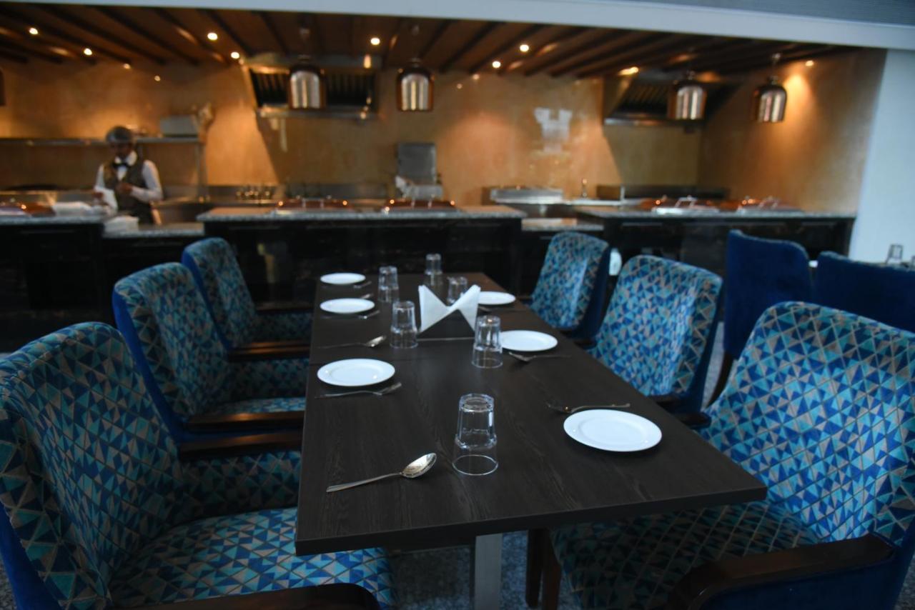 hotel Accord Premier Raigarh Exterior foto