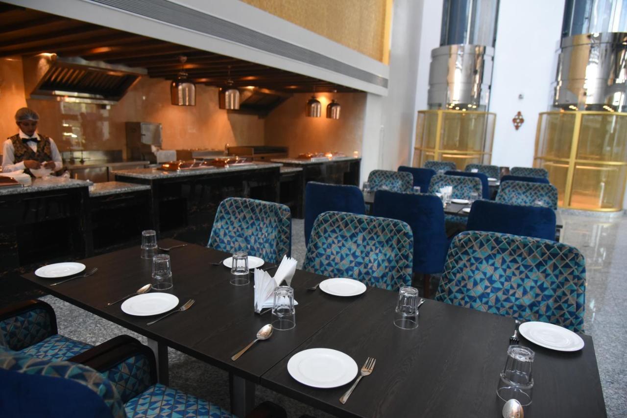 hotel Accord Premier Raigarh Exterior foto